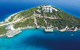 Hilton Bodrum Turkbuku Resort & Spa